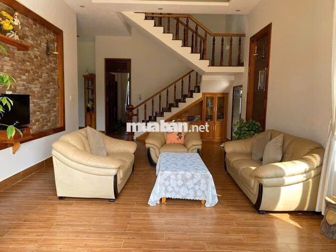 CHO THUÊ VILLA SÂN VƯỜN 1000M2 Nguyễn An Ninh phường 6 Đà Lạt 25TR