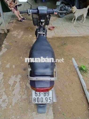 Honda Dream Nữ Chạy