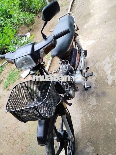 Honda Dream Nữ Chạy