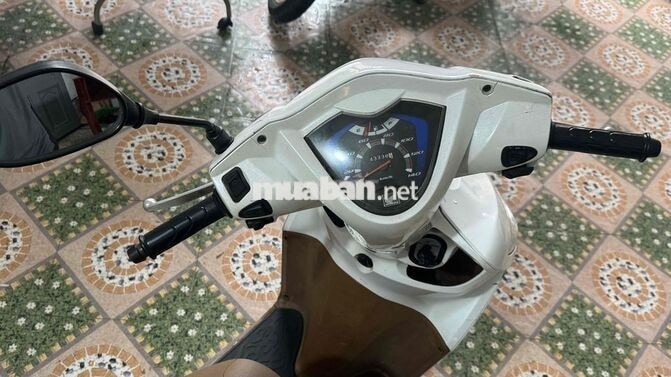 Honda Vision Trắng