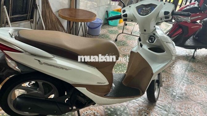 Honda Vision Trắng