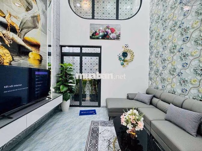 NHÀ MỚI XÂY 5 TẦNG-THANG MÁY 450KG-FULL NỘI THẤT CAO CẤP-QUANG TRUNG