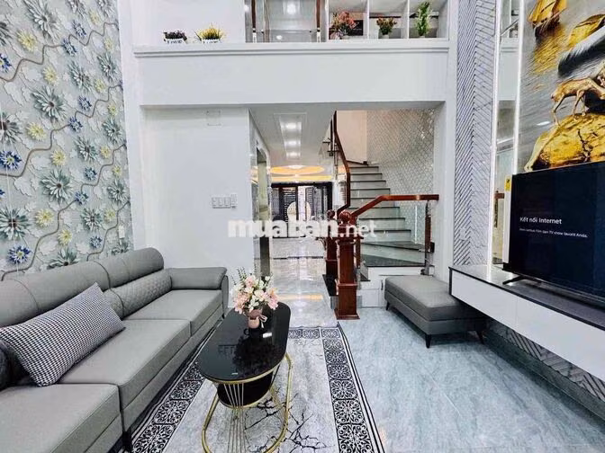 NHÀ MỚI XÂY 5 TẦNG-THANG MÁY 450KG-FULL NỘI THẤT CAO CẤP-QUANG TRUNG