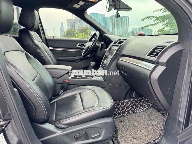 Ford Explorer 2.3 EcoBoost 2019 Xám 7 chỗ 6 vạn km