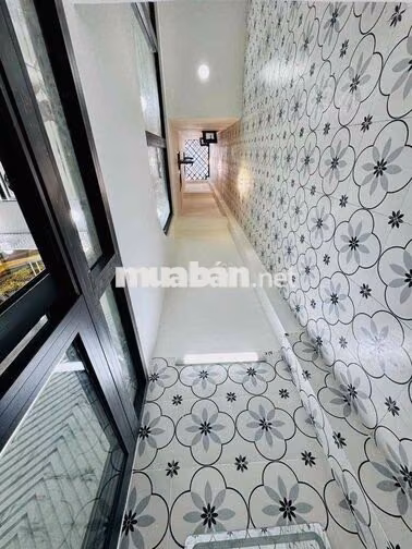 NHÀ MỚI XÂY 5 TẦNG-THANG MÁY 450KG-FULL NỘI THẤT CAO CẤP-QUANG TRUNG