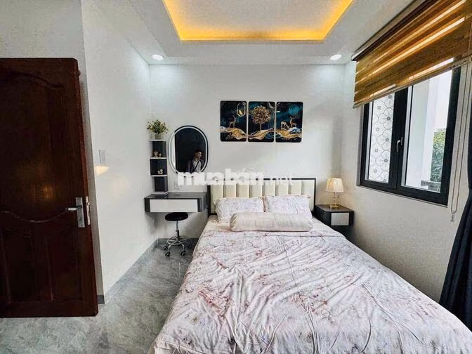 NHÀ MỚI XÂY 5 TẦNG-THANG MÁY 450KG-FULL NỘI THẤT CAO CẤP-QUANG TRUNG