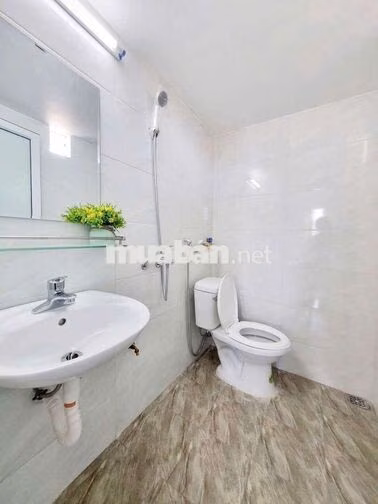 CCMN Cổng HV Ngân Hàng 4.2tr full đồ thang máy