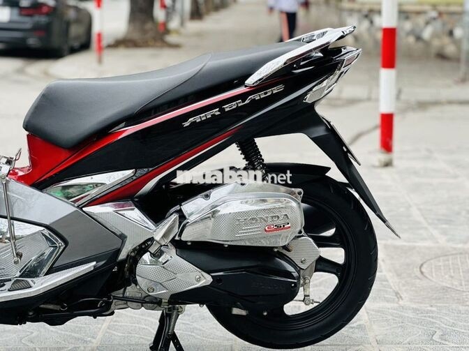 Honda Air Blade 125 Đỏ đen bao mới chất