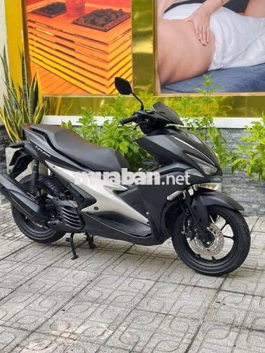 Yamaha NVX 155 Đen