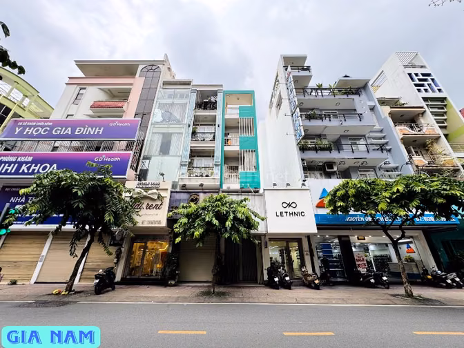 BÁN NHÀ MẶT TIỀN KINH DOANH : ĐƯỜNG NGUYỄN ĐÌNH CHIỂU - P. 2 - Q. 3 