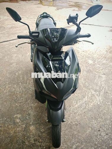 Honda Air Blade 125 2024 Đen Vàng 9.000 KM