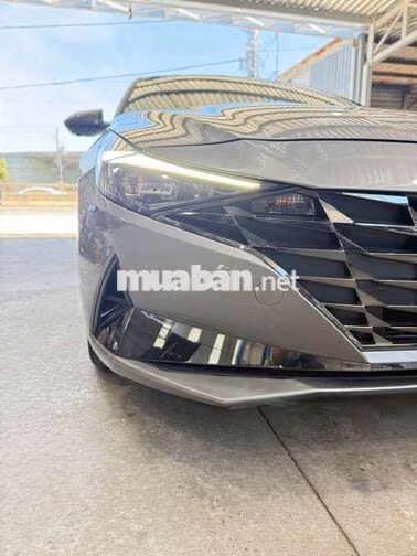 Hyundai Elantra 2022 1.6AT đặc biệt Xám