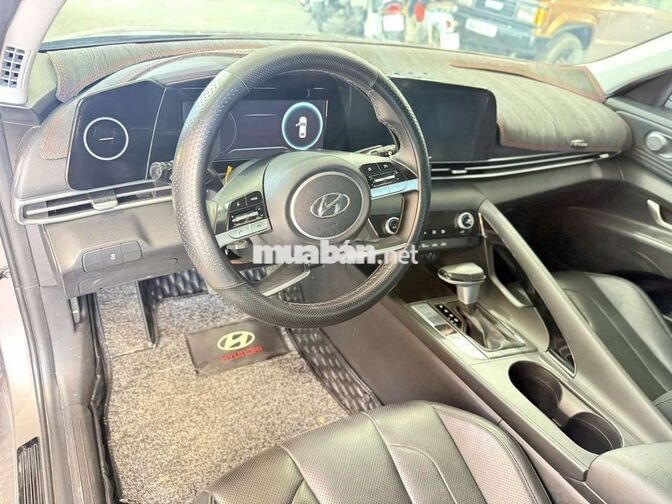 Hyundai Elantra 2022 1.6AT đặc biệt Xám
