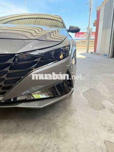 Hyundai Elantra 2022 1.6AT đặc biệt Xám