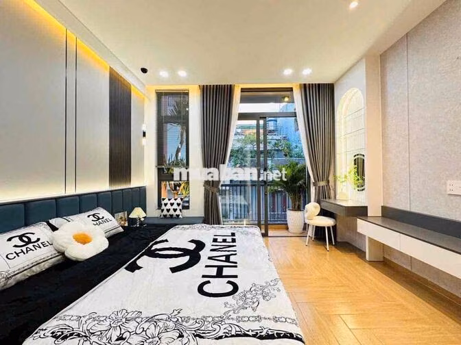 cho thuê nhà 1/ quang trung p8 ( 4x16 ) lửng , 4 lầu , 4pn , 6wc