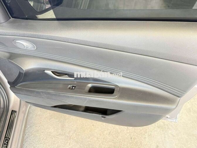 Hyundai Elantra 2022 1.6AT đặc biệt Xám