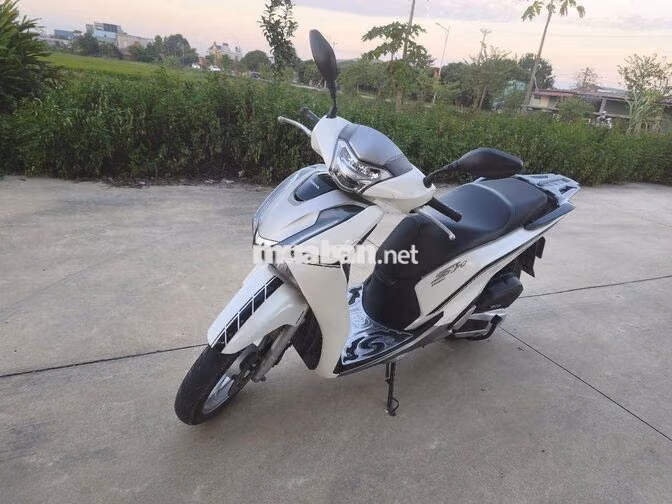 Honda SH 2019 Trắng bạc