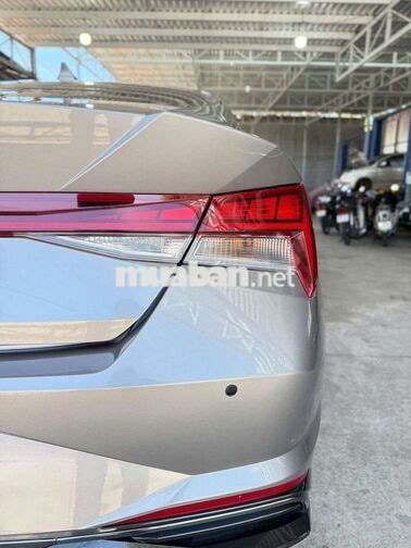 Hyundai Elantra 2022 1.6AT đặc biệt Xám