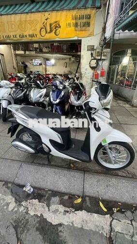 Honda SH Mode 2023 Trắng Đã sử dụng