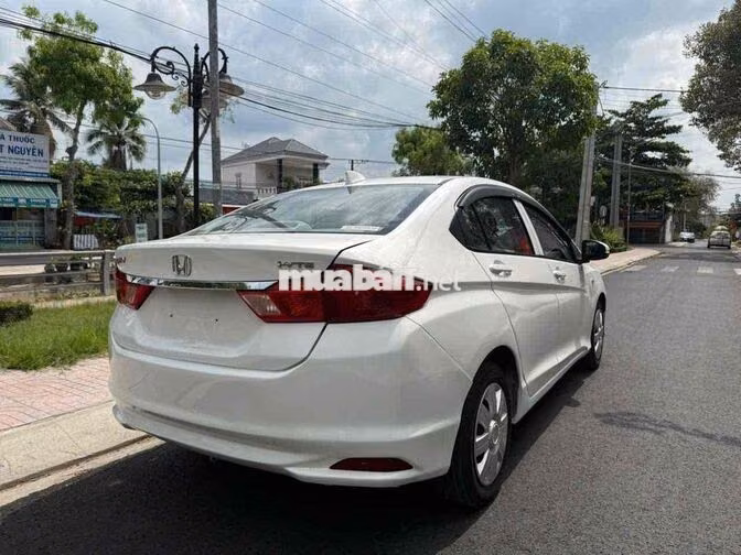 Honda City 2017 Số sàn Trắng
