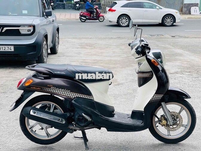 Yamaha Mio Classico biển tp