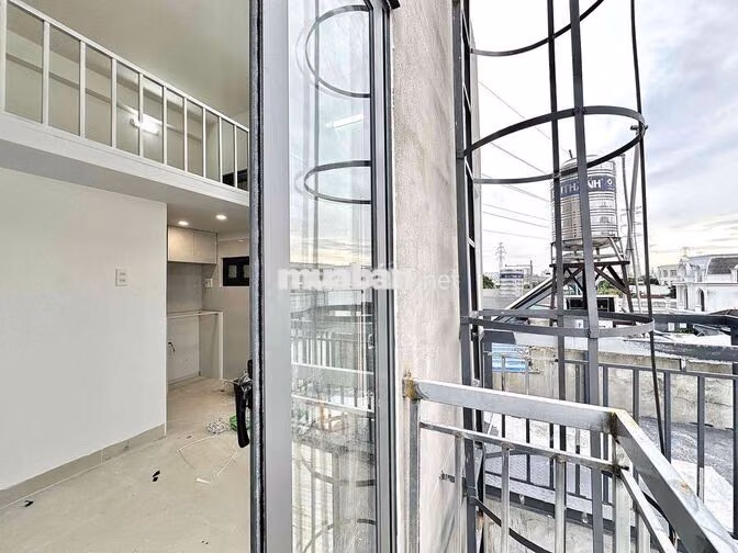 CĂN HỘ DUPLEX BAN CÔNG ĐI BỘ ĐẠI HỌC NGUYỄN TẤT THÀNH