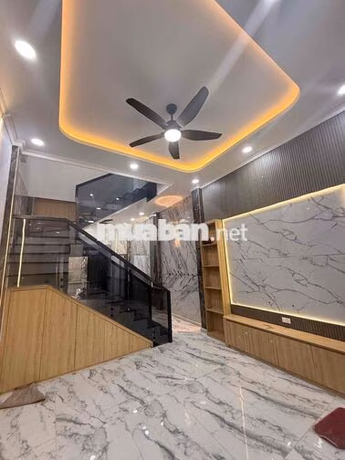 CẦN BÁN CĂN NHÀ. SỔ CHUNG 3 CĂN. GIỮ SỔ GỐC. GẦN CHỢ THỚI TỨ. HẺM XE H
