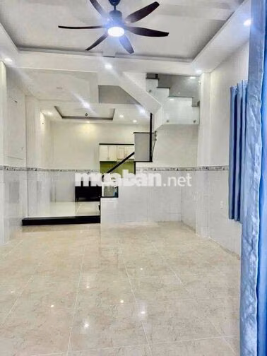 Cho Thuê Nhà Mới Sạch Sẻ DT 180m2 1Trệt 2Lầu 4Pn 3Wc Hẻm Xe Tải