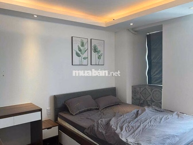 Cho thuê căn hộ 2PN mới 100%_ rộng, thoáng đường oto ngay Bến Thành Q1
