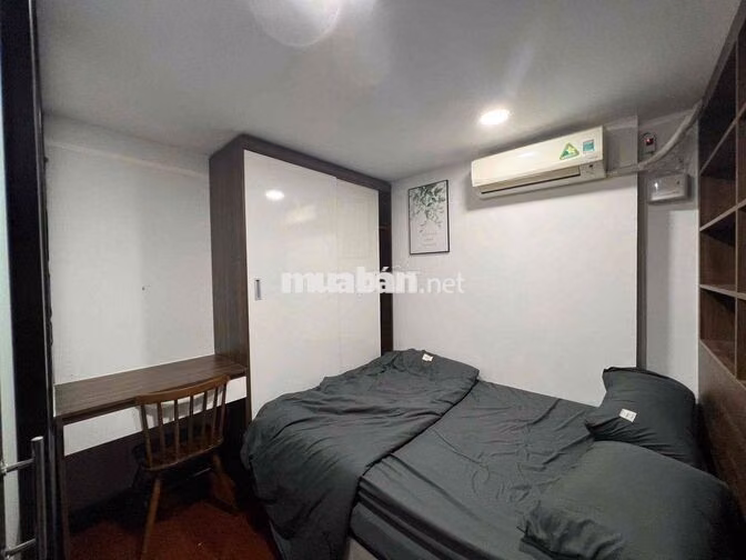 Cho thuê căn hộ 2PN mới 100%_ rộng, thoáng đường oto ngay Bến Thành Q1
