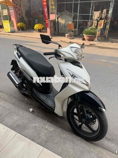 SYM Shark 125 fi Trắng đen 8 vạn