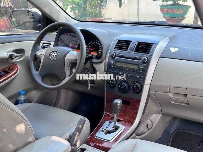 Toyota Altis 2010. Chuẩn 14 vạn km còn cực đẹp