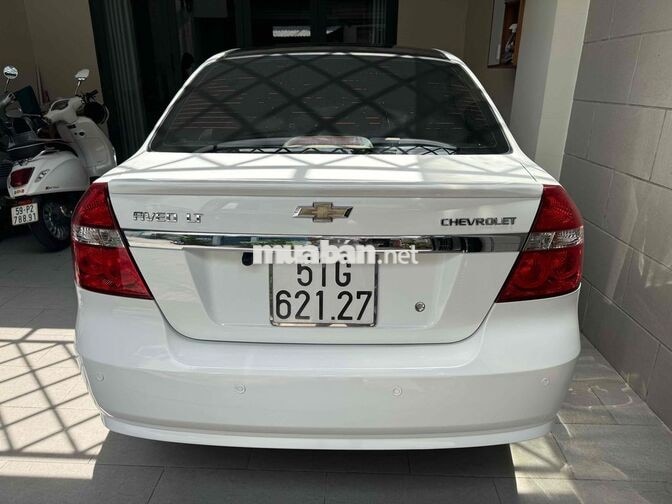 Chevrolet AVEO 2018 Số sàn Trắng Nệm da
