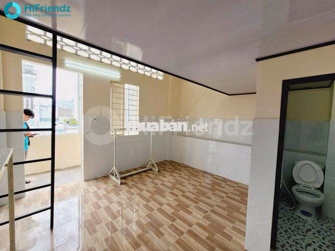DUPLEX SIÊU RỘNG THOÁNG THANG MÁY GẦN UEH SÁT QUẬN 10 Ở ĐƯỢC 3-4 BẠN