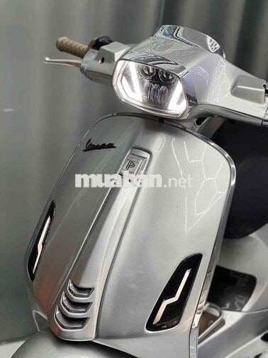 Vespa Iget ABS 2019 Bạc bstp 9c nợ xấu trả 50% ạ