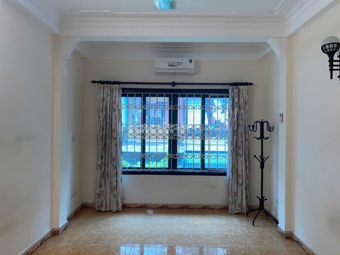 Chính chủ cho thuê nhà ngõ 118 Nguyễn Khách toàn