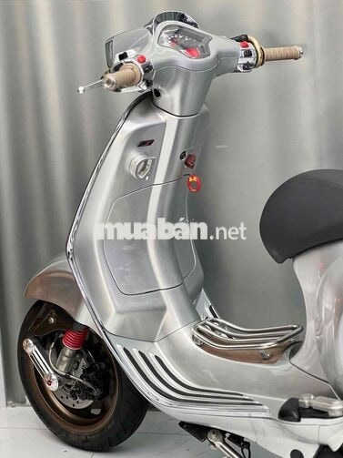 Vespa Iget ABS 2019 Bạc bstp 9c nợ xấu trả 50% ạ