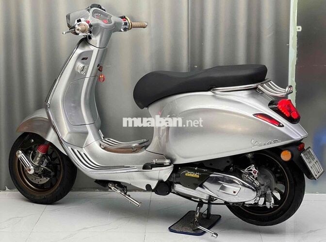 Vespa Iget ABS 2019 Bạc bstp 9c nợ xấu trả 50% ạ
