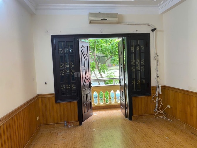 Chính chủ cho thuê nhà ngõ 118 Nguyễn Khách toàn