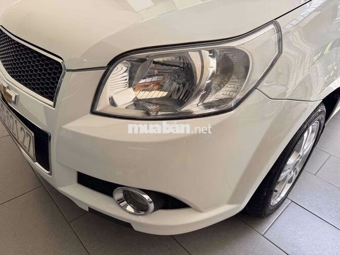 Chevrolet AVEO 2018 Số sàn Trắng Nệm da