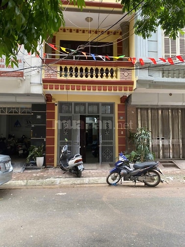Chính chủ cho thuê nhà ngõ 118 Nguyễn Khách toàn