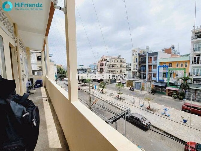 DUPLEX SIÊU RỘNG THOÁNG THANG MÁY GẦN UEH SÁT QUẬN 10 Ở ĐƯỢC 3-4 BẠN