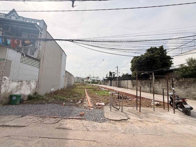 BÁN ĐẤT THỔ CƯ GẦN NGÃ BA ĐÔNG QUAN GIÁP VỚI QUẬN 12 ĐƯỜNG XE HƠI TỚI
