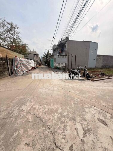 BÁN ĐẤT THỔ CƯ GẦN NGÃ BA ĐÔNG QUAN GIÁP VỚI QUẬN 12 ĐƯỜNG XE HƠI TỚI