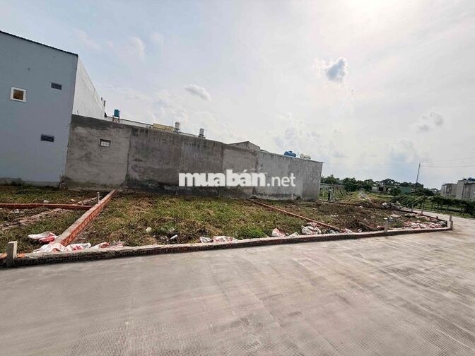 BÁN ĐẤT THỔ CƯ GẦN NGÃ BA ĐÔNG QUAN GIÁP VỚI QUẬN 12 ĐƯỜNG XE HƠI TỚI