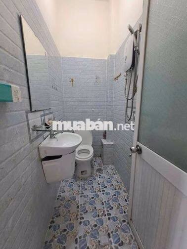 Nhà nguyên căn 4Pn hẻm ô tô Thị Trấn NB giá 10tr