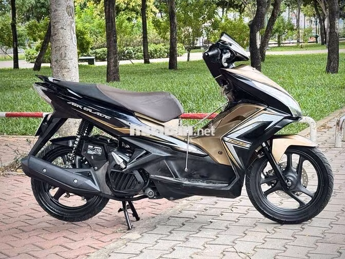 Honda Air Blade 2014 Đen, Vàng đồng