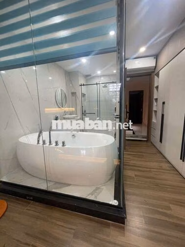 bán nhà 5 tầng có Thang Máy ,Mặt Tiền Lý Thường Kiệt,Quận 10, 31,5 tỷ