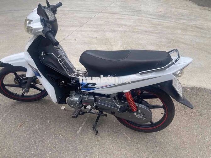 Sirius Trắng 11.172 km