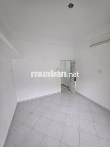 Cho thuê phòng trọ 16m2 Hùng Vương, P. Vườn Lài giá 3 triệu/tháng